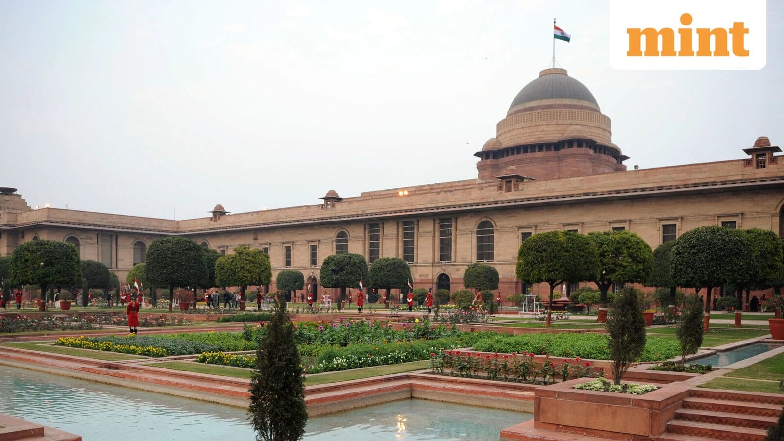 Rashtrapati Bhavan Replaces Edwin Lutyens Statue With C Rajagopalachari