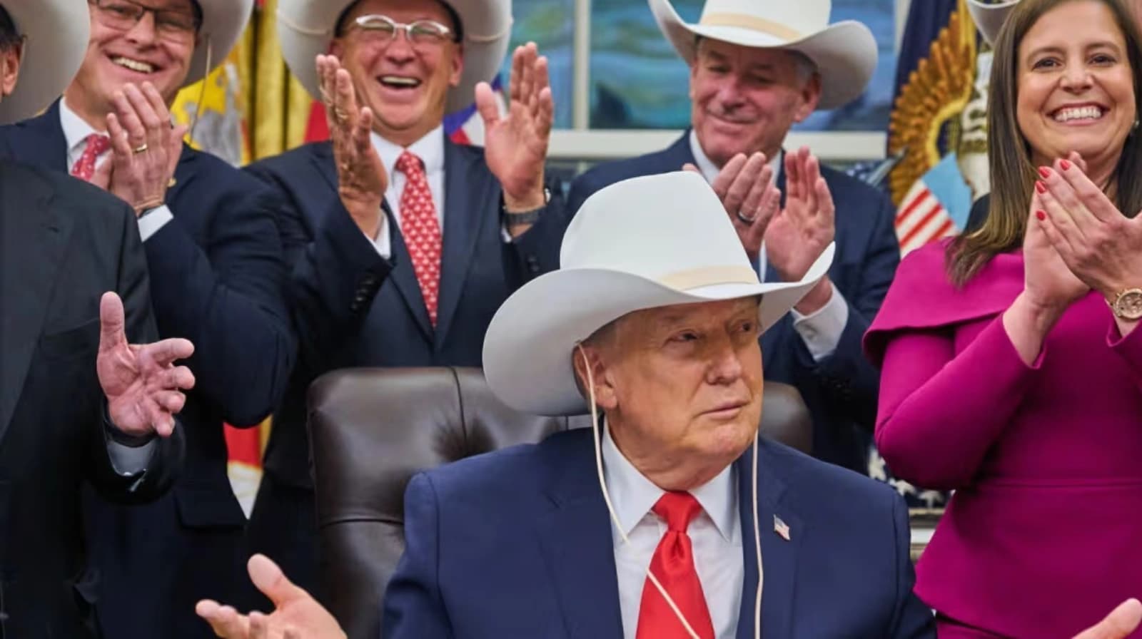 Trump Grants Federal Employees Four-Day Christmas Break in Historic Executive Order
