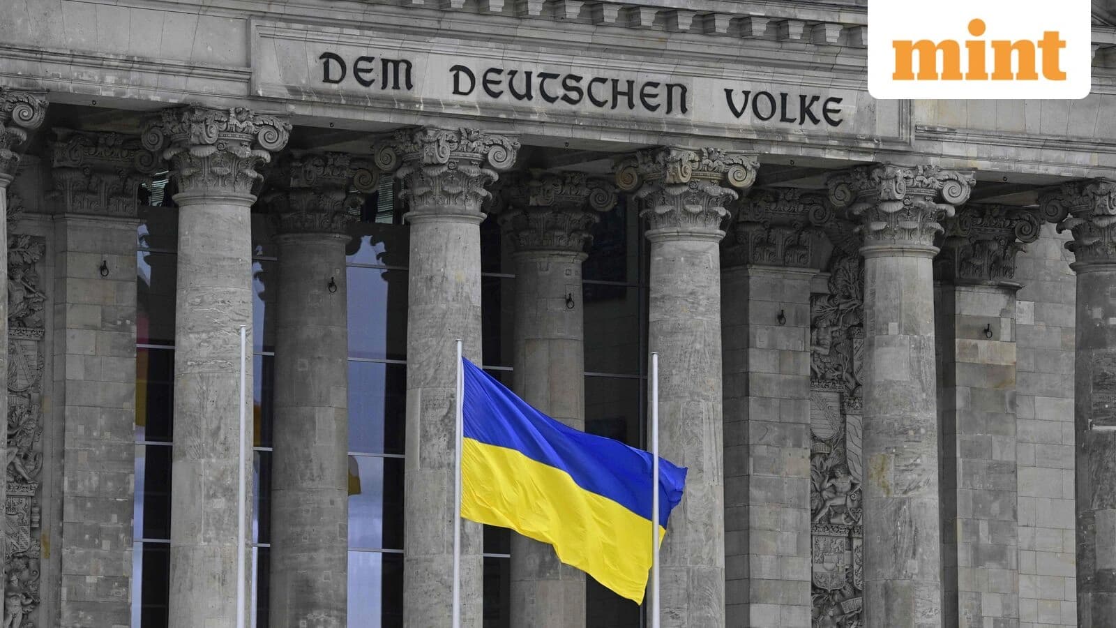 Ukrainian Flag Flies Over Reichstag in Berlin Marking War’s Fourth Year