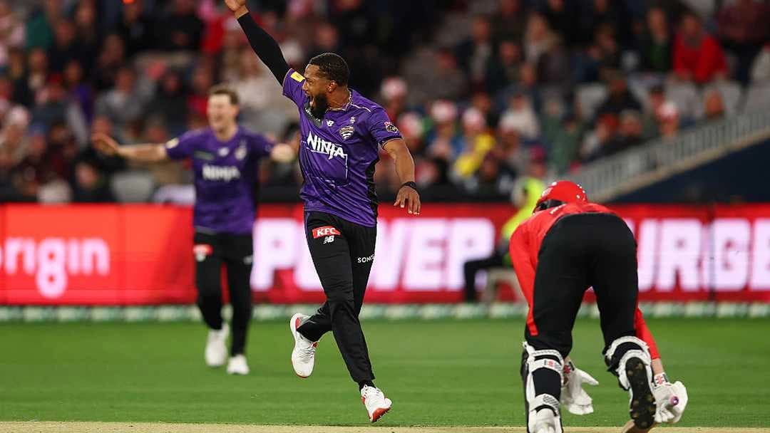 Big Bash League 2025-26 Shocker: Chris Jordans 4/19 Powers Hurricanes Easy Chase